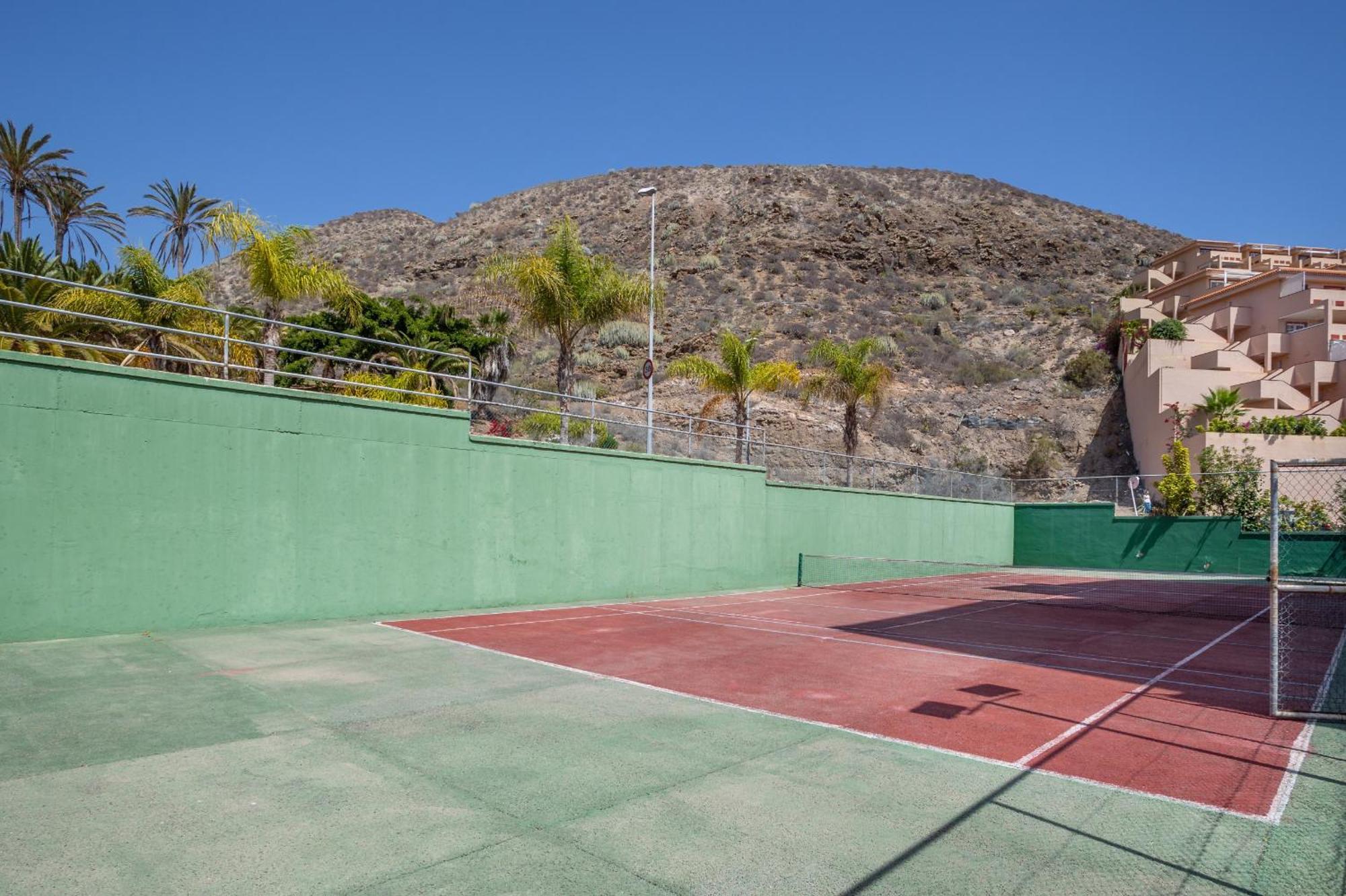 Castle Harbour Holiday Home Heated Pool Views By Lovetenerife Los Cristianos  Exterior photo